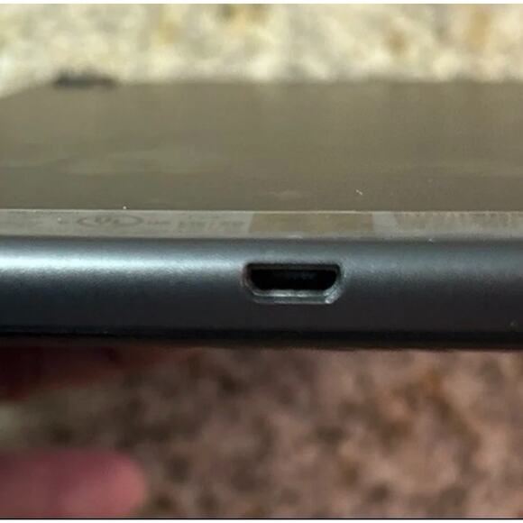 Lenovo Tab M8 2nd Gen 8” Wi-Fi Tablet – 16GB, Android 9, Unlocked, Iron Gray EUC - Picture 5 of 9